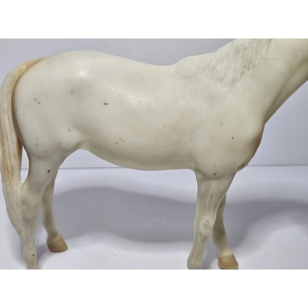 Vintage Breyer Traditional Thoroughbred Mare Medicine Hat Alabaster Horse U.S.A.